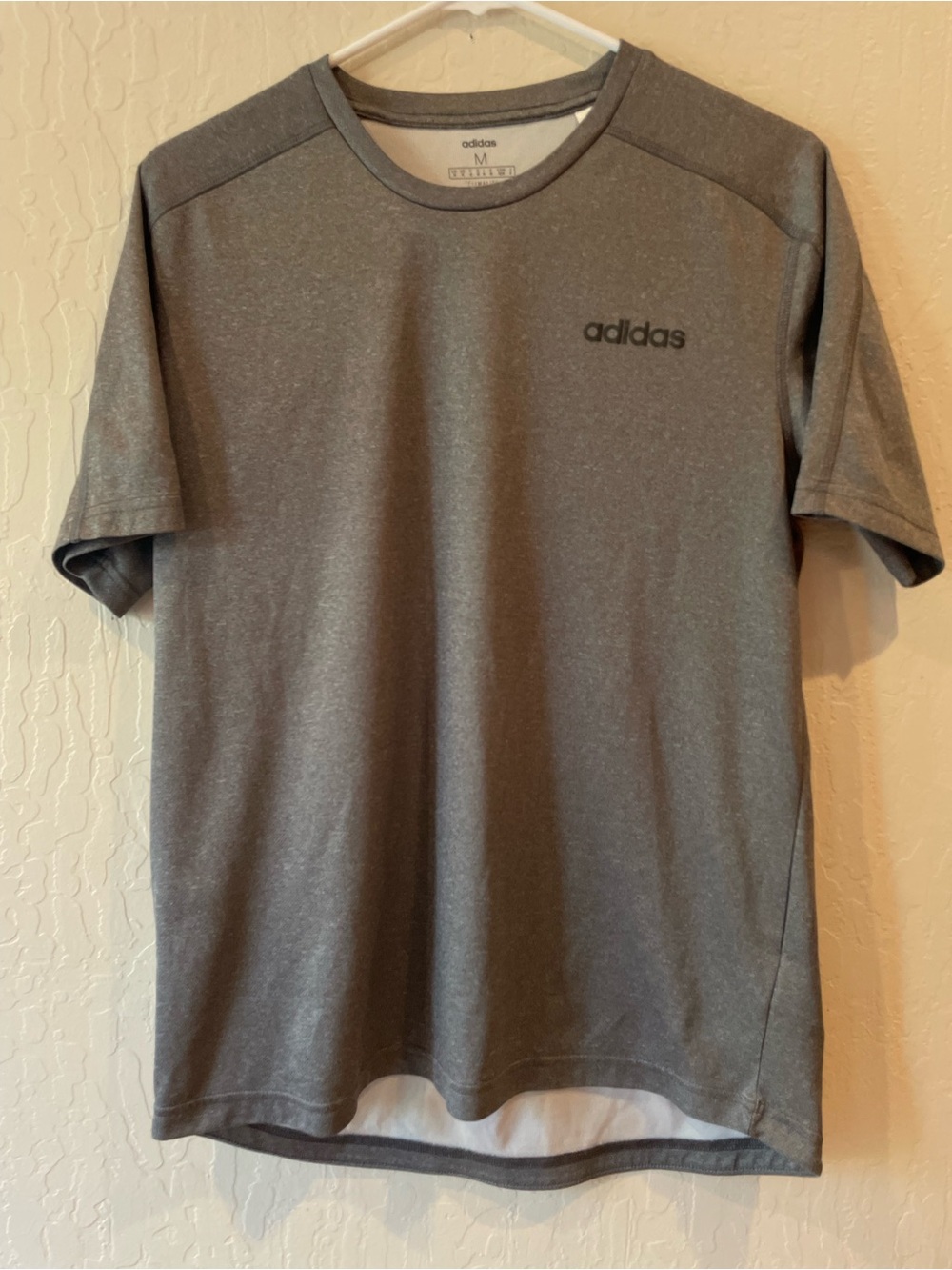 Adidas Climalite Men's Gray Heather Athletic Tee Medium Short Sleeve Training